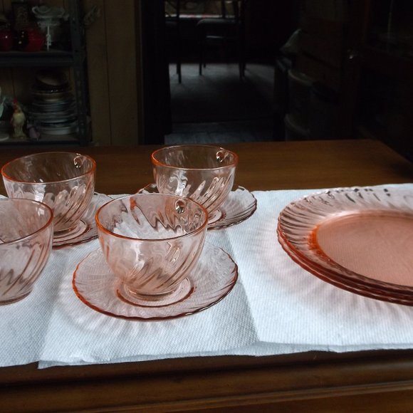 Arcoroc Accents Pink Glass Dinner Set By Arcoroc France Poshmark